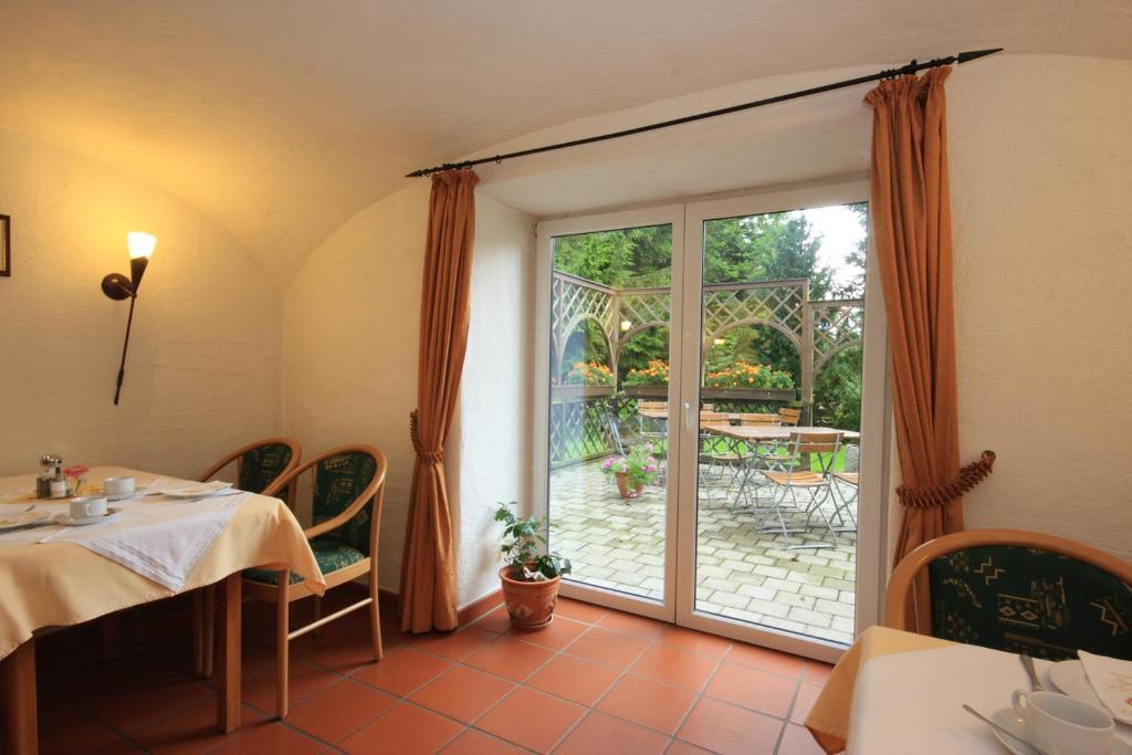 Hotel Trasen Waldkraiburg Exterior photo